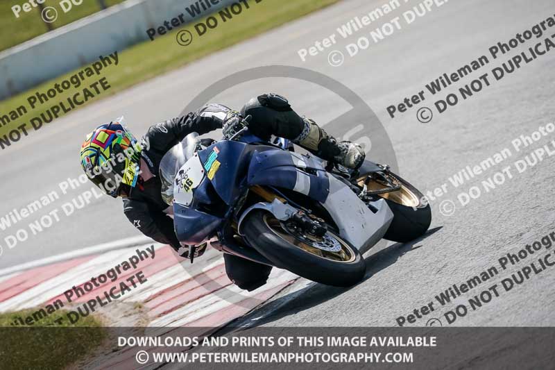 donington no limits trackday;donington park photographs;donington trackday photographs;no limits trackdays;peter wileman photography;trackday digital images;trackday photos